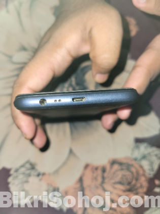 Realme c21y